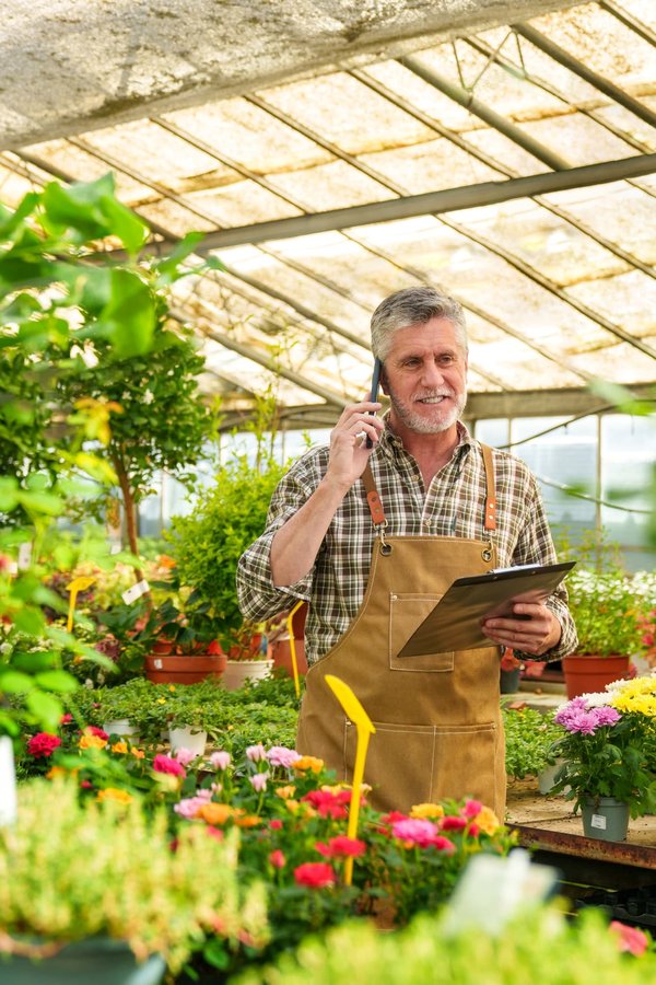 Comment utiliser Docker et Kubernetes pour l'orchestration de microservices ?