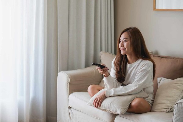 Quelles sont les meilleures plateformes pour regarder C8 en live sans payer ?